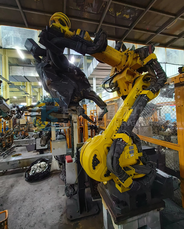 保養發那科高速點焊機器人R-1000iA/100F